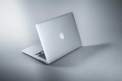 Apple Сервиз - Ремонт на лаптопи Apple Сервиз